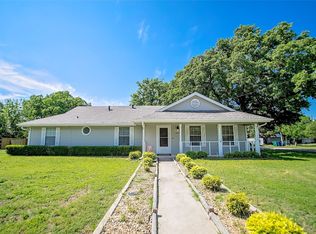 402 Hovey St, Bridgeport, TX 76426