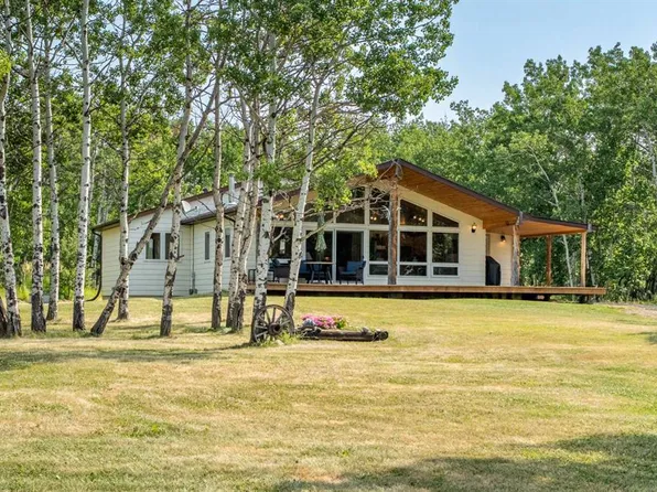 208012 370th Ave W, Foothills County, AB T0L 1W4