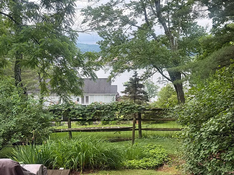 50 Walnut St — Photo 27