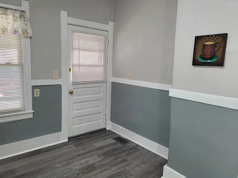 112 Boston Ct — Photo 5