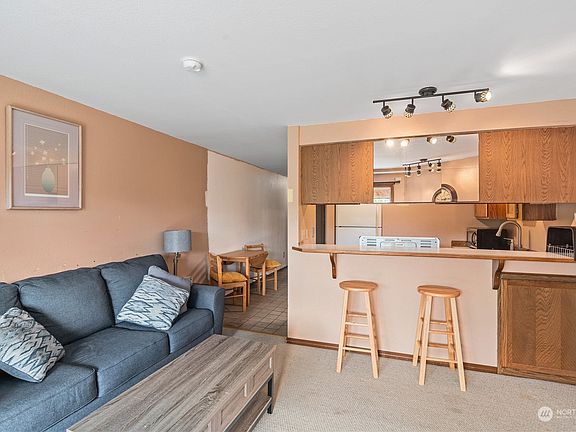5th image of 835 Ocean Shores Boulevard NW #103