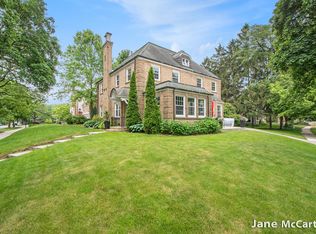1101 Cadillac Dr SE, Grand Rapids, MI 49506