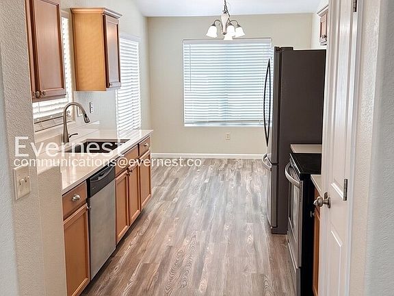 5th image of 2057 E Calle Arroyo Lindo