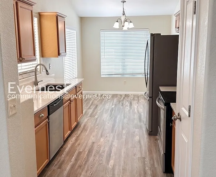 2057 E Calle Arroyo Lindo — Photo 5