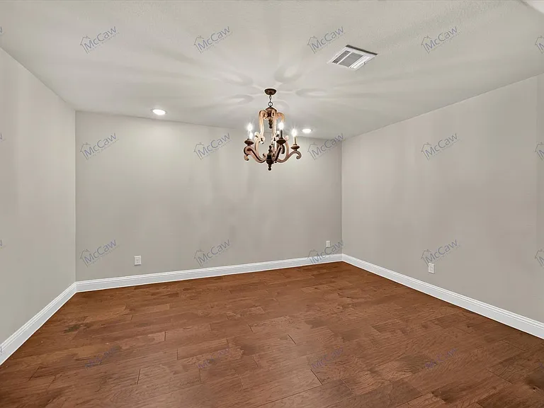 1416 Alexander Dr — Photo 8