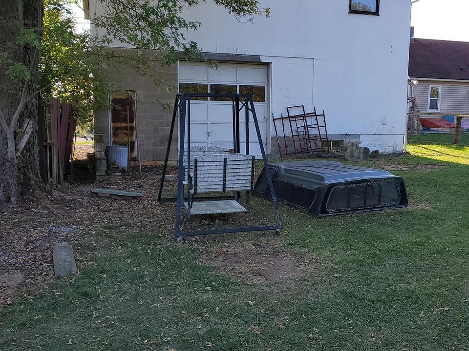 2nd image of 1079 Mount Pleasant Rd