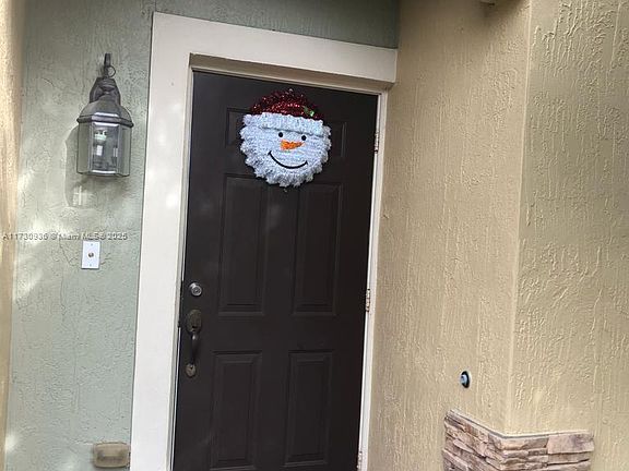 5th image of 1225 NE 32nd Ave