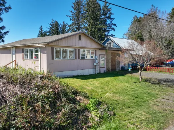 21 2nd Street, Bay Center, WA 98527