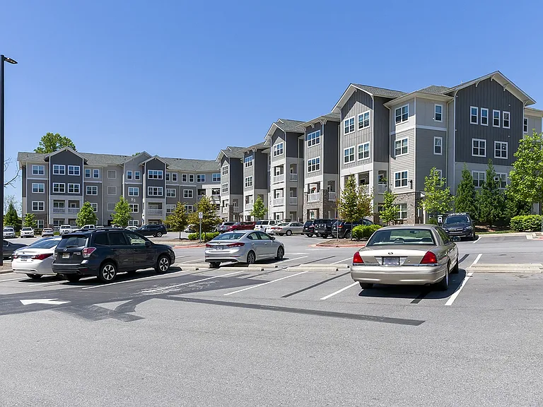 Skyland Exchange Apartments — Photo 32