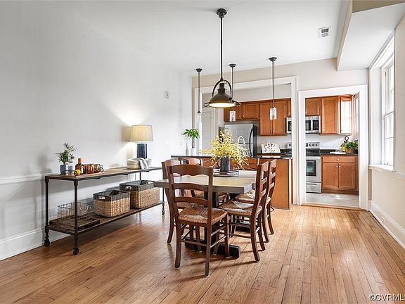 4th image of 1610 Grove Ave #U6