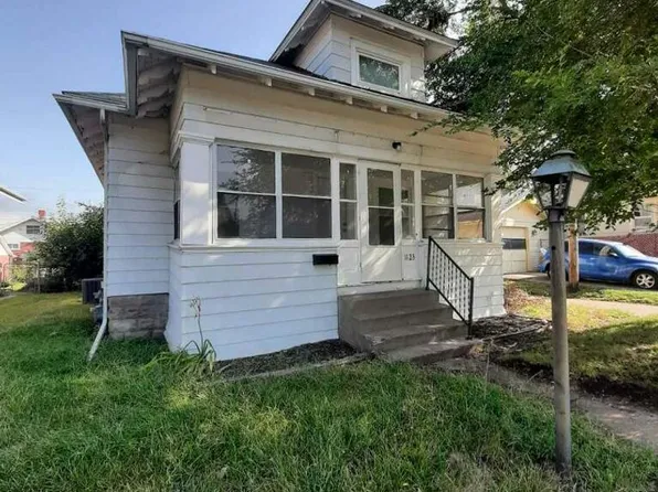 1123 18 1/2 Ave, Rock Island, IL 61201