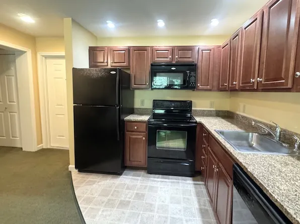 911 Tory Pines Rd #4A, Francestown, NH 03043