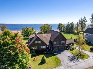 121 Cranberry Creek Rd, Mayfield, NY 12117