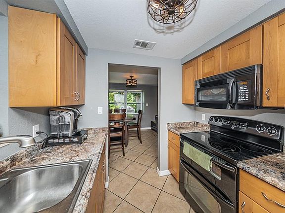 5th image of 3152 Bahia Ave