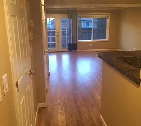 4th image of 8608 114th Ave NE
