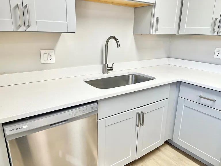 Turney Place — Photo 10