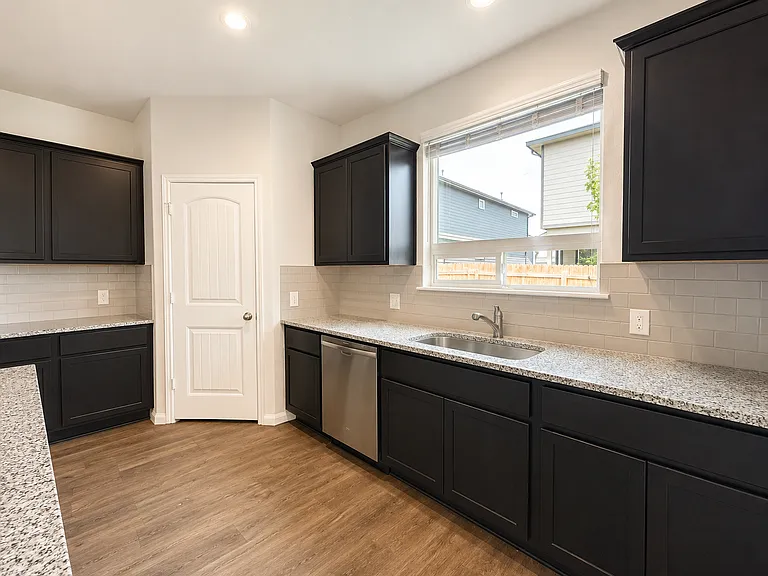 14109 Frankel Loop — Photo 4