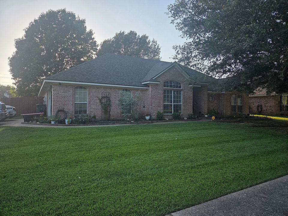1st image of 2201 Washburn Way