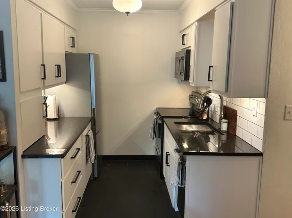 1718 Odaniel Ave APT 10, Louisville, KY 40213
