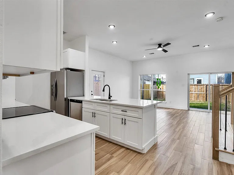 4421 Reed Rd #A AND B — Photo 11