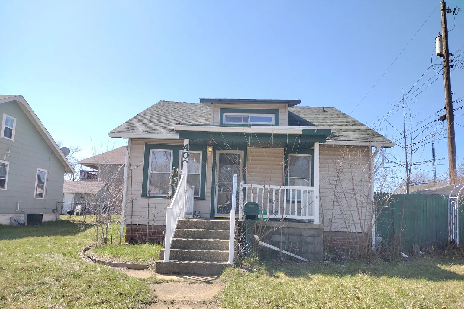 409 Poplar St photo 1