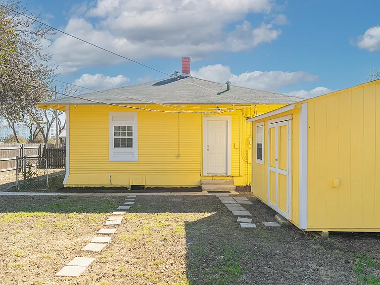 475 E French Pl — Photo 28