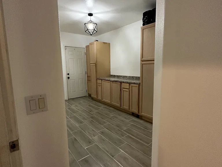 301 Hillside Dr — Photo 11