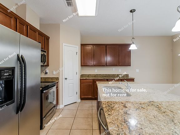 3rd image of 321 Silver Glen Ave