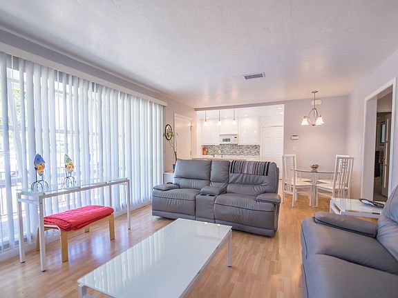 5th image of 5124-26 Ewing St