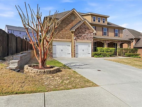 2nd image of 1521 Silver Mist Cir