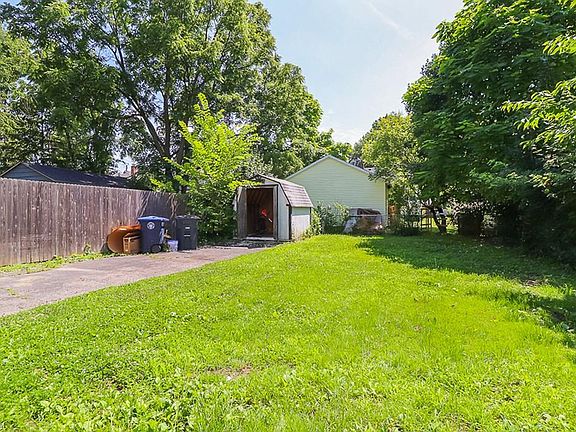 3rd image of 1297 Wilbur Ave