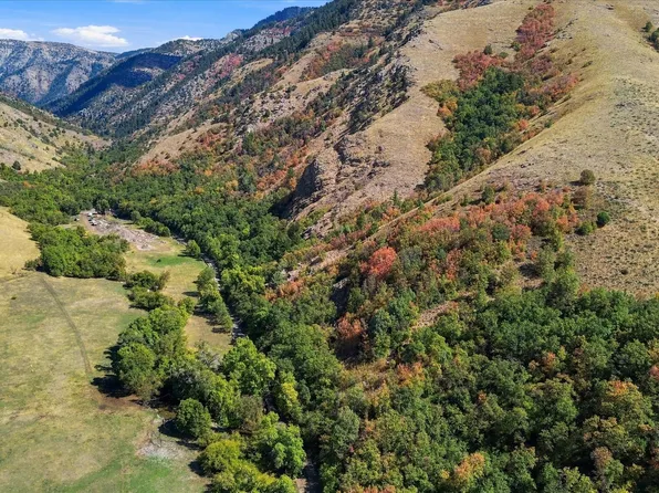 3105 E Canyon Rd, Smithfield, UT 84335