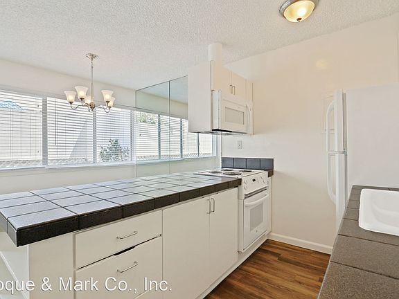 3rd image of 1002 12th St APT 103