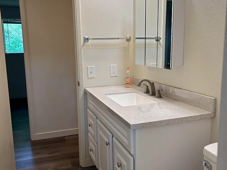 2903 Wilson Ave — Photo 5