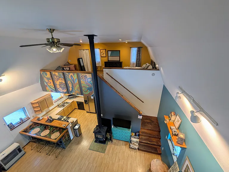1498 Riffle Board Rd — Photo 2
