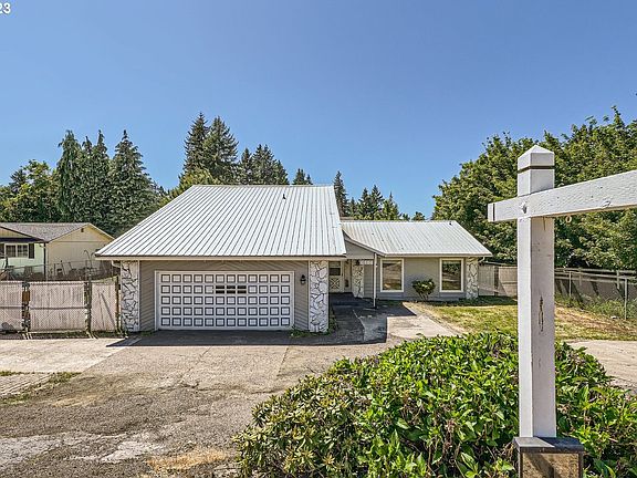 3rd image of 6406 NE 102nd Ave