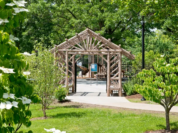 5800 Arlington Avenue image 13 of 16