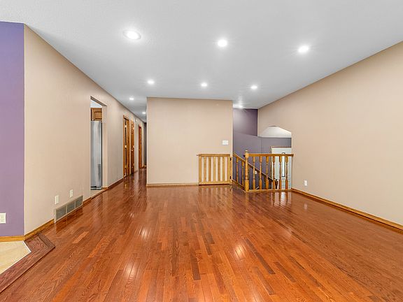3rd image of 2317 S Bahnson Ave