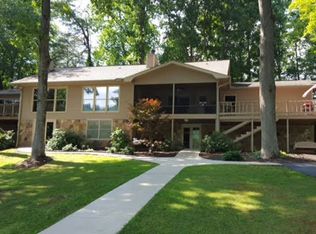 1208 Dogwood Trl, Hiawassee, GA 30546