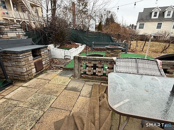 3rd image of 116 Hamilton Avenue