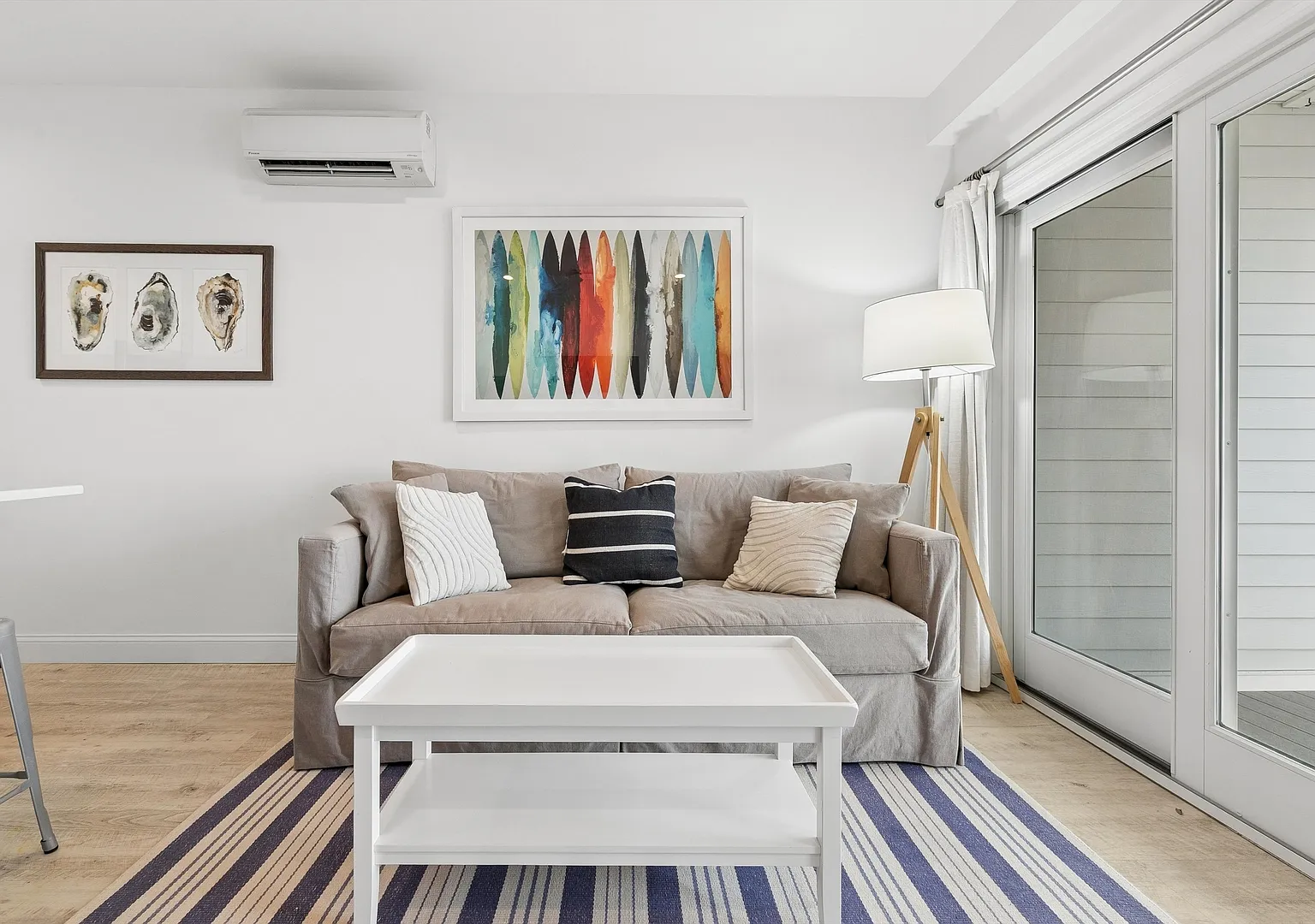 1 bed, 1.0 bath — Photo 4