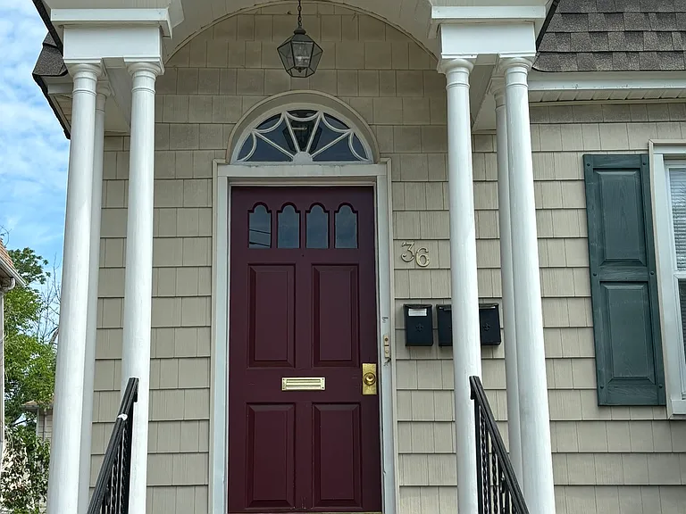 36 Walnut St #2 — Photo 2