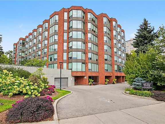 3rd image of 2121 Lakeshore Rd #603