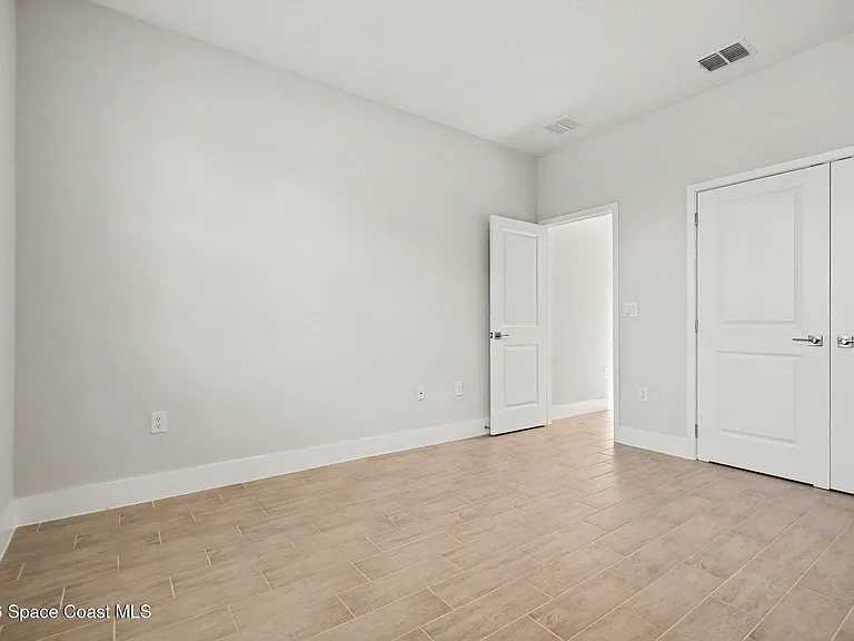 414 Caribbean St SE — Photo 36