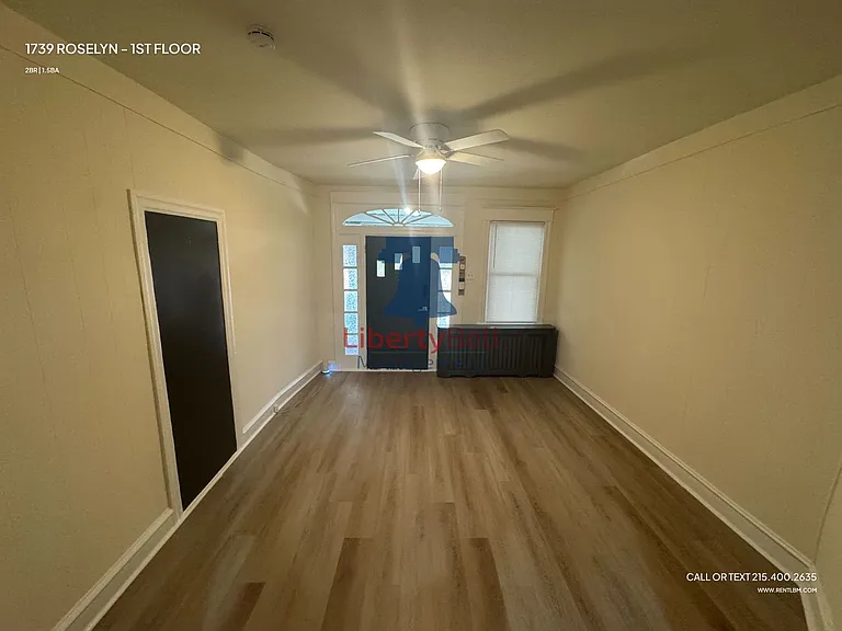 1739 Roselyn St — Photo 3
