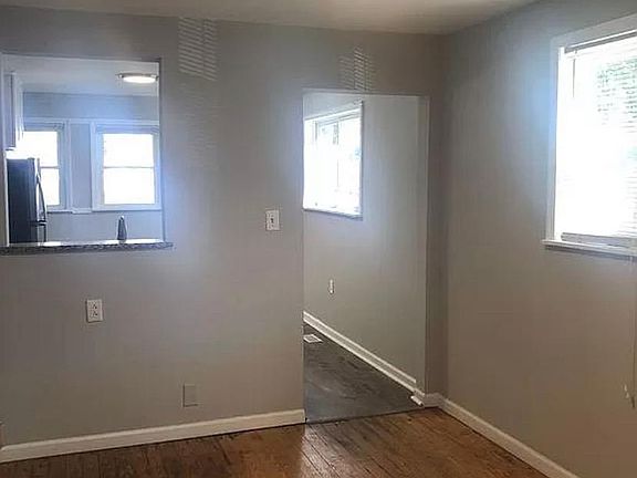 3rd image of 206 N Briggs Ave