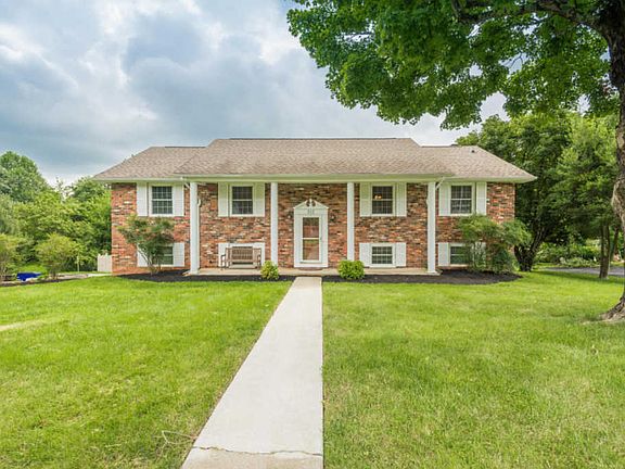 3rd image of 312 E Heritage Dr