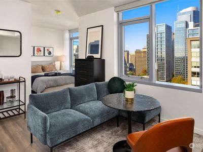 800 Columbia Street #815, Seattle, WA, 98104