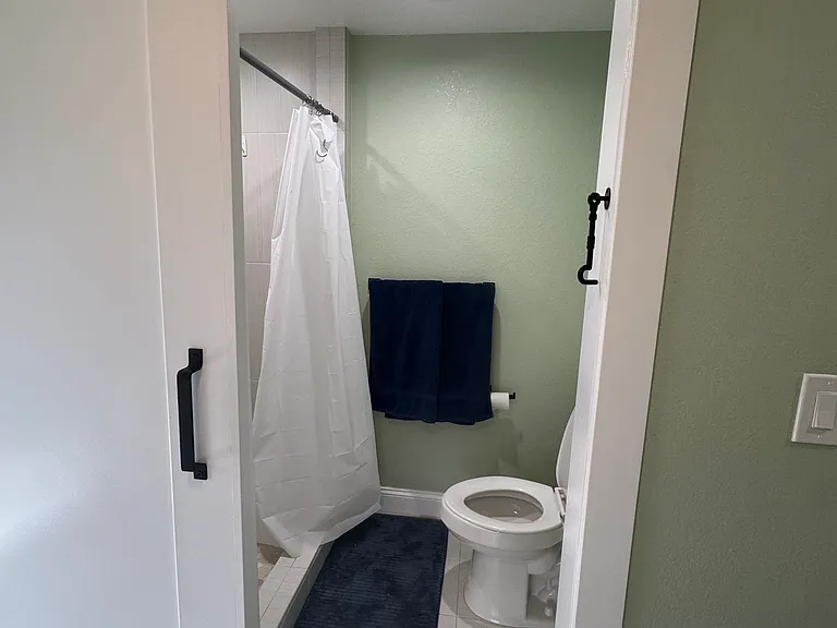 3305 N Cook St #B — Photo 10