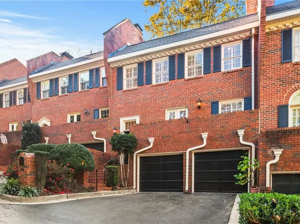 635 Jefferson Cir, Sandy Springs, GA 30328